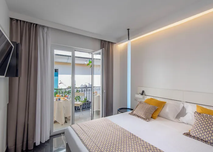Fiorentina Hotel 2*